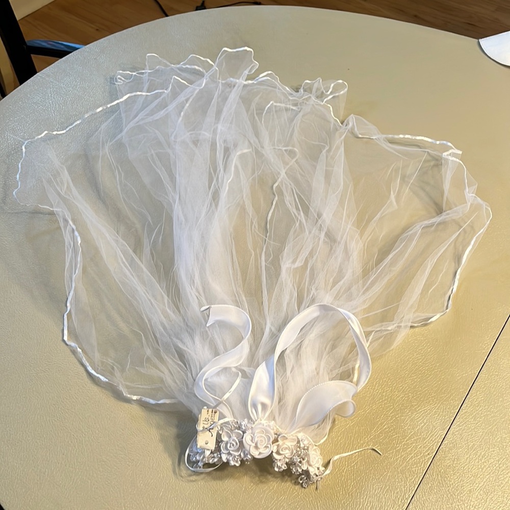 Communion veil white
